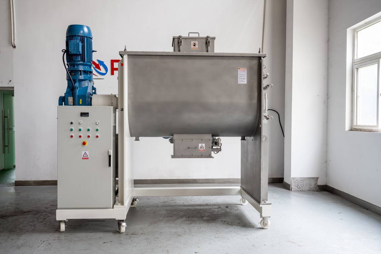 PerMix single-shaft fluidised bed mixer meets Sugar Foods’ needs  When Sugar Foods in Canada needed a mixer to mix various density of ingredients they turned to the PerMix Single Shaft Fluidized Zone Mixer for their needs. 