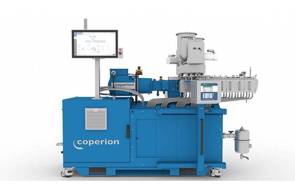 Coperion ZSK 18 MEGAlab extruder significantly more flexible Coperion has equipped its ZSK 18 MEGAlab laboratory extruder with numerous new functions that provide significantly greater flexibility and safety in handling
