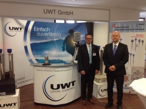 UWT stellt beim 7. Schüttgut-Forum 2013 in Würzburg aus Gemeinsam schwierige Messaufgaben im Schüttgut meistern