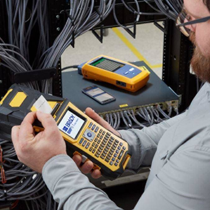 Connecting Brady Workstation Mobile Text Labels app with the integrated LinkWare Live Solution from Fluke Networks